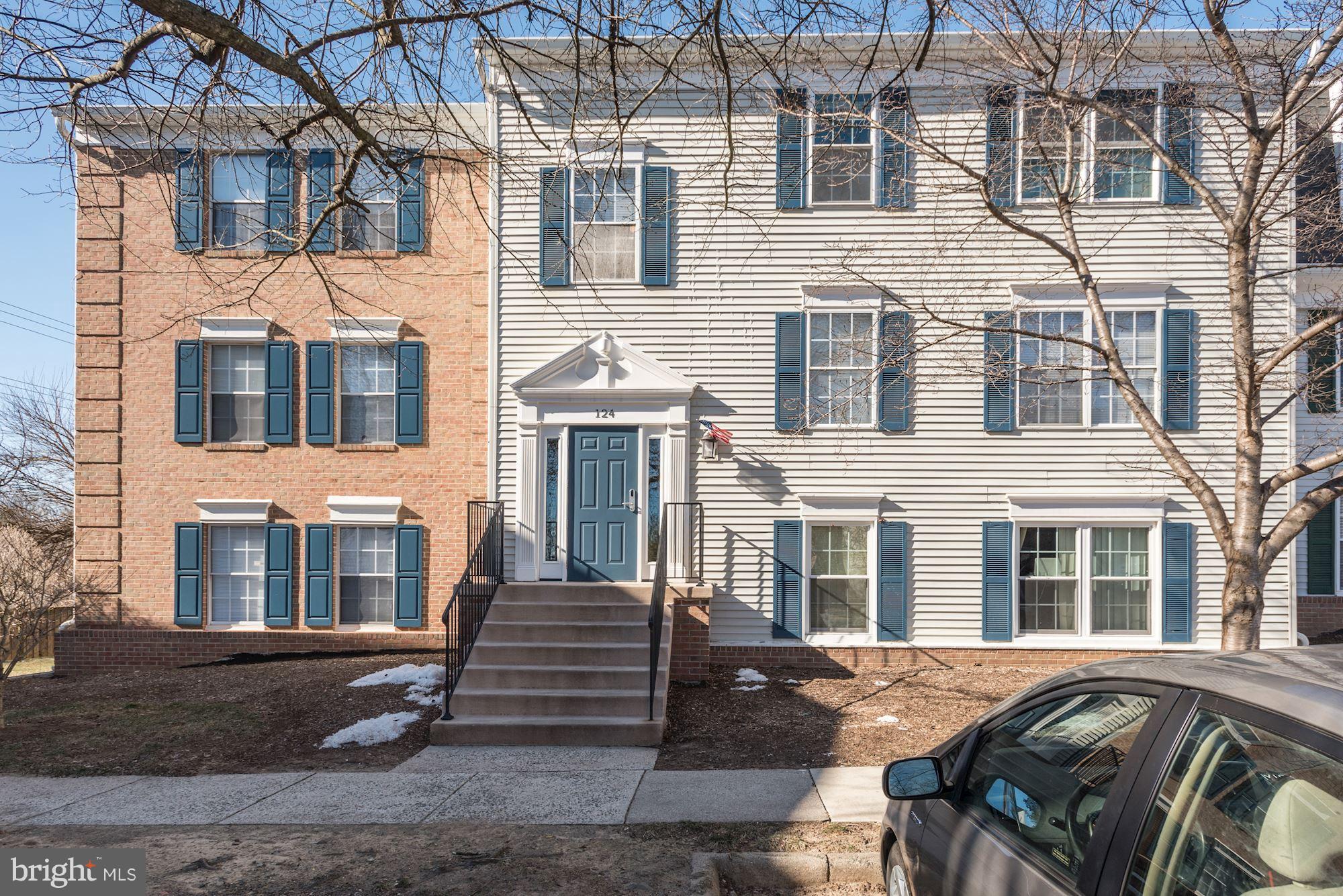 124 Fort Evans Road Southeast, Unit E Leesburg, VA 20175 - Photo 1 of 29 Exterior Front