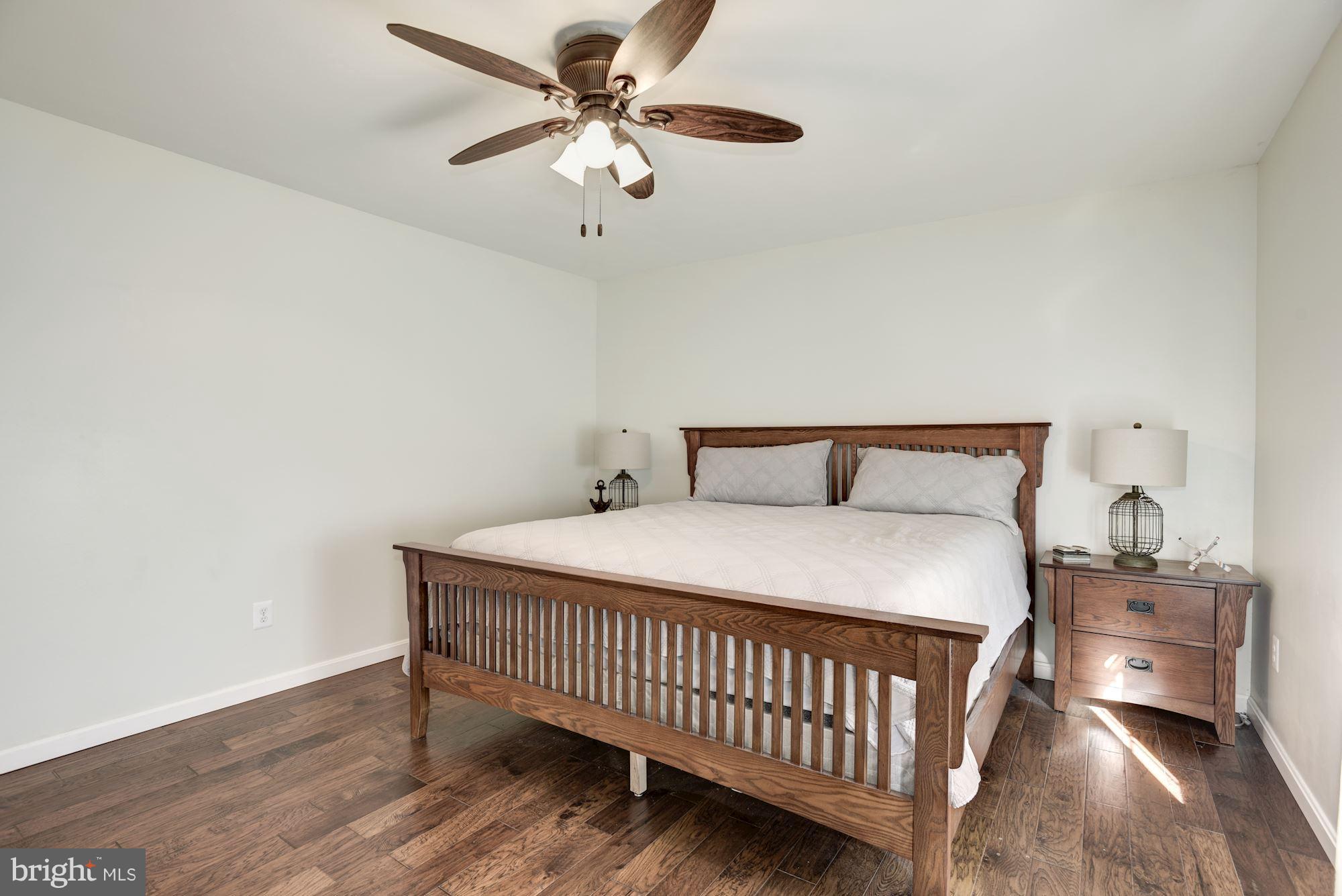 124 Fort Evans Road Southeast, Unit E Leesburg, VA 20175 - Photo 18 of 29 Master Bedroom