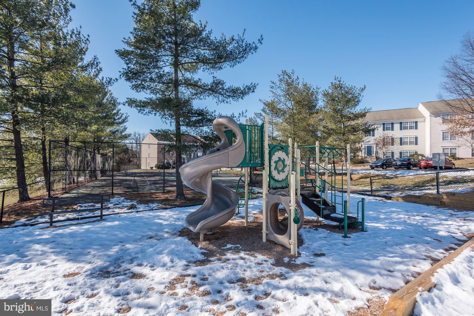 124 Fort Evans Road Southeast, Unit E Leesburg, VA 20175 - Photo 26 of 29 Community Tot Lot