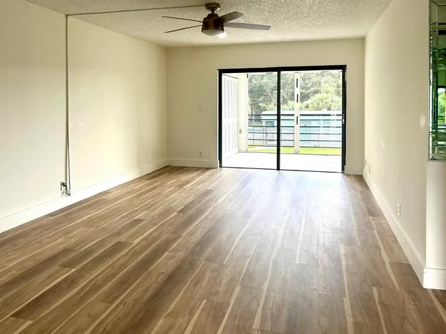 $2,450 | 9370 Southwest 8th Street, Unit 202, Boca Raton, FL 33428
