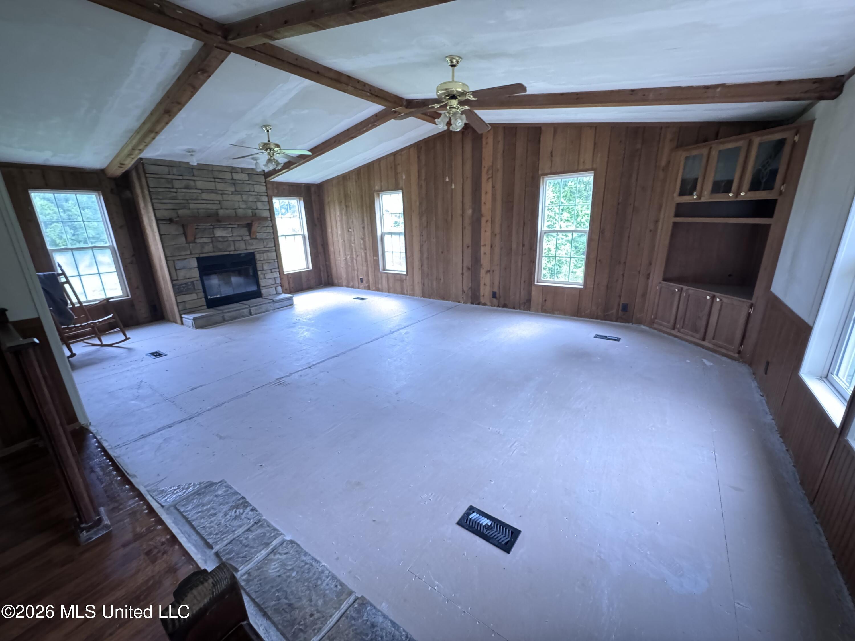 1010 Barr Road Coldwater, MS 38618 - Photo 3 of 17 IMG_1174