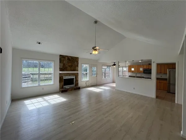 $2,150 | 54 Oxford Brook Way, Lawrenceville, GA 30046