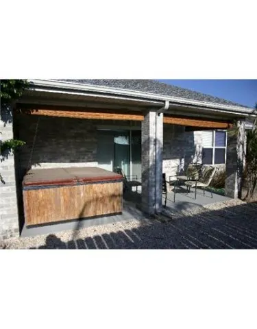 a black and white photo of a living room
