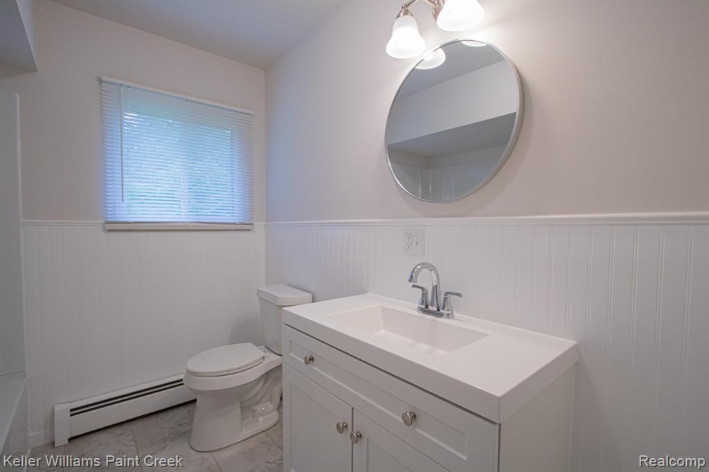 1220 Farnsworth Road Lapeer, MI 48446 - Photo 19 of 39