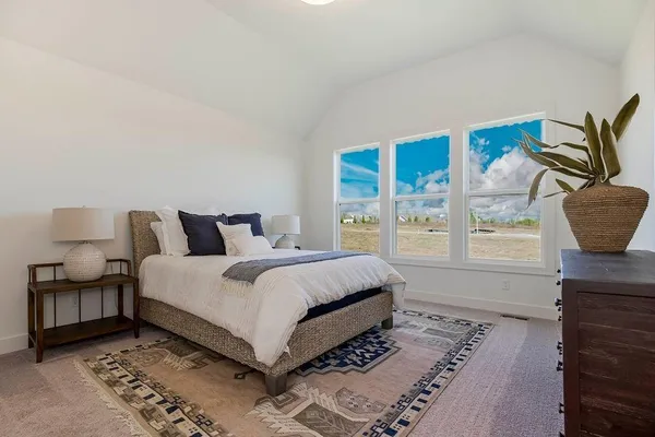 $762,480 | 15487 West 168th Place, Olathe, KS 66062