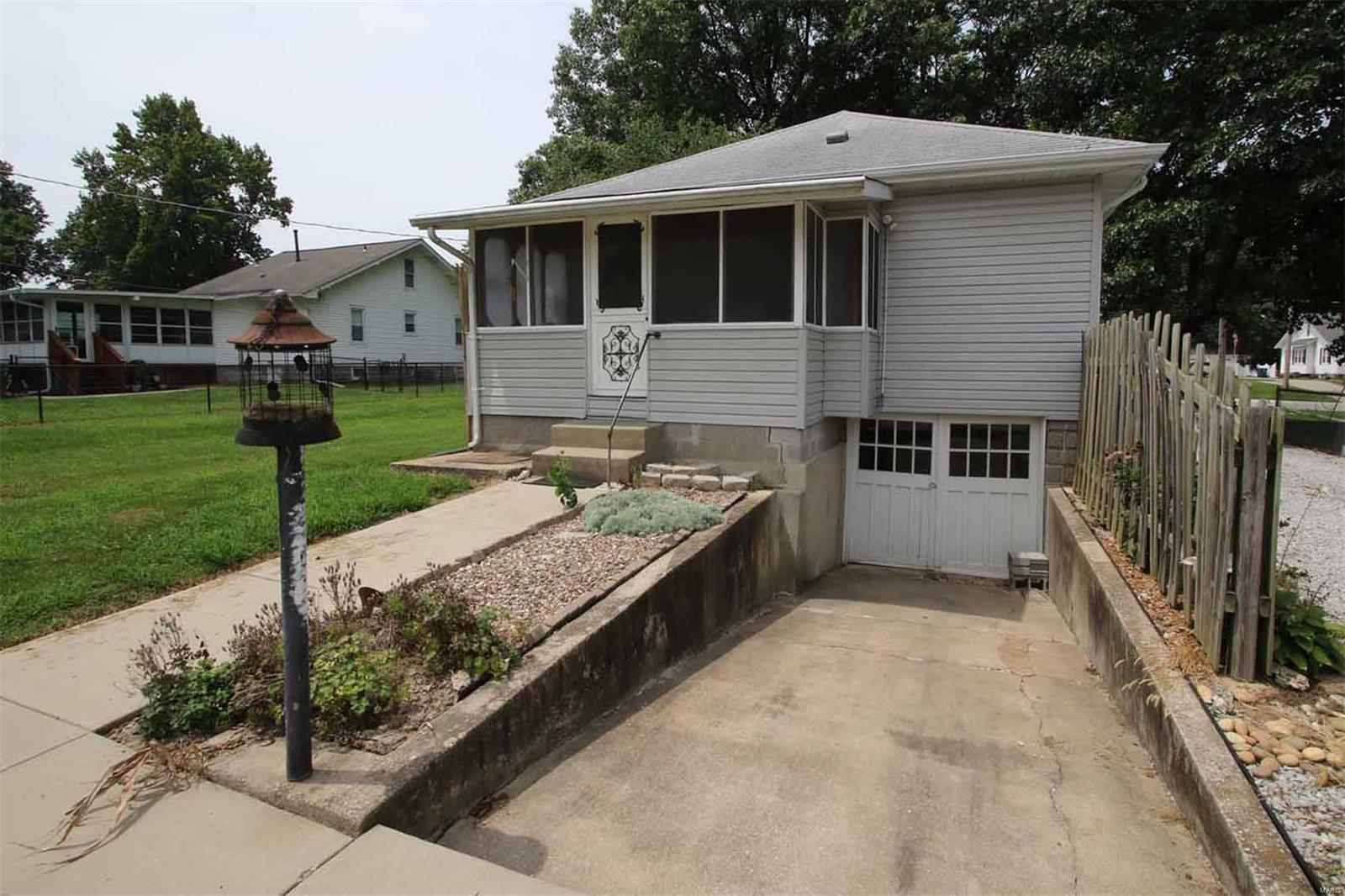 3519 Pump House Road Alton, IL 62002 - Photo 4 of 16