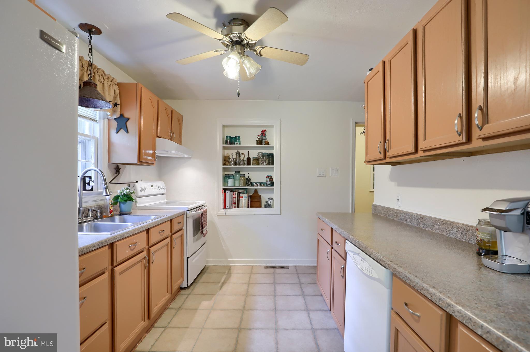 250 Green Valley Road York, PA 17403 - Photo 17 of 41 Gallery Image 17