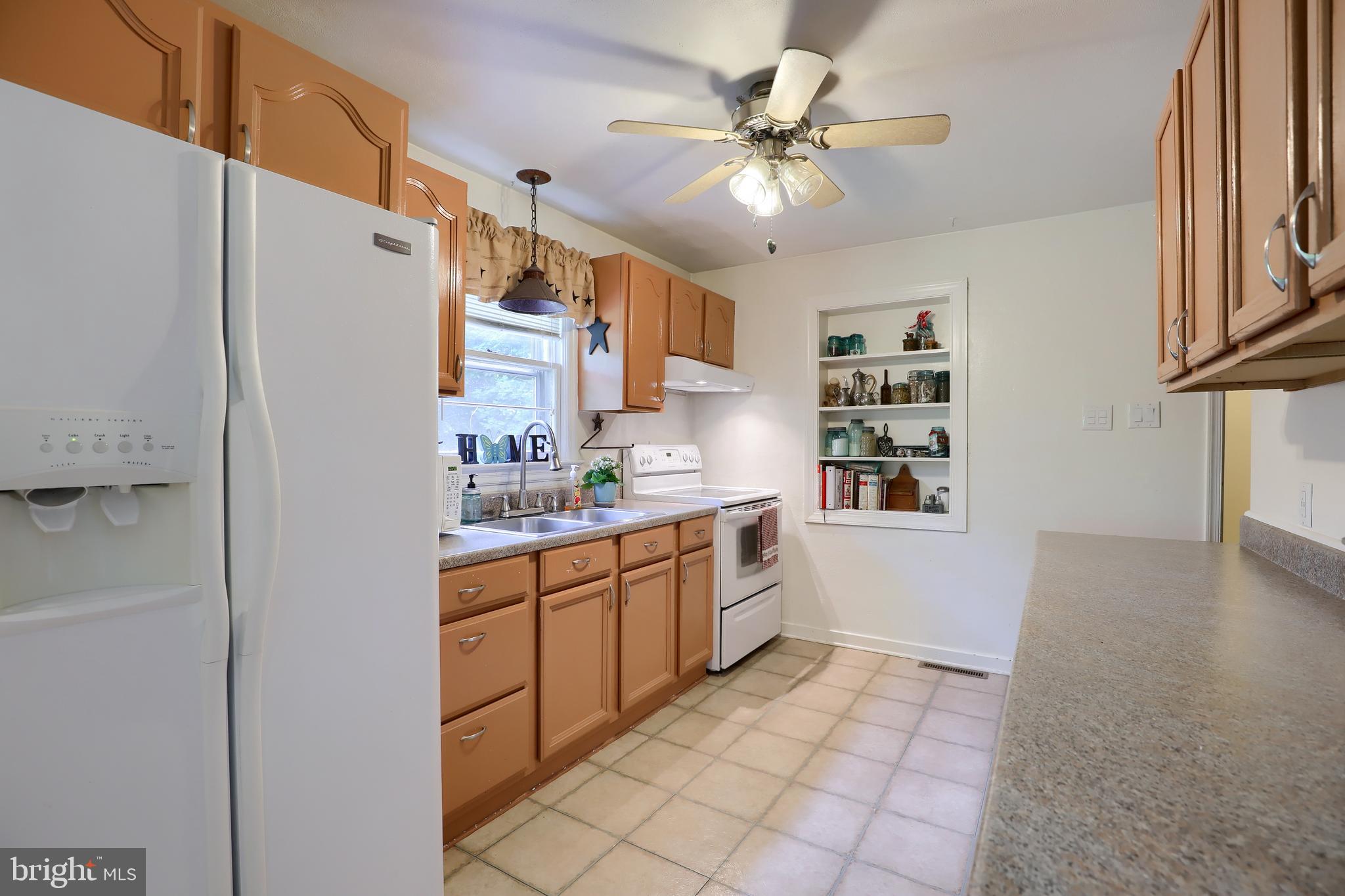 250 Green Valley Road York, PA 17403 - Photo 18 of 41 Gallery Image 18