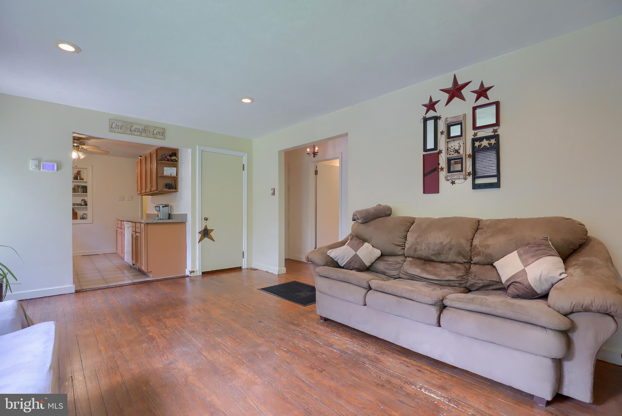 250 Green Valley Road York, PA 17403 - Photo 9 of 41 Gallery Image 9