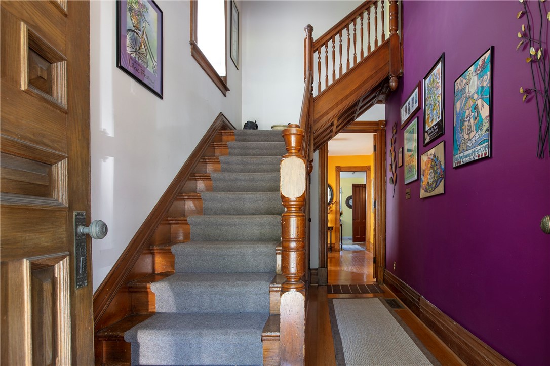 108 Boardman Street Rochester, NY 14607 - Photo 3 of 32