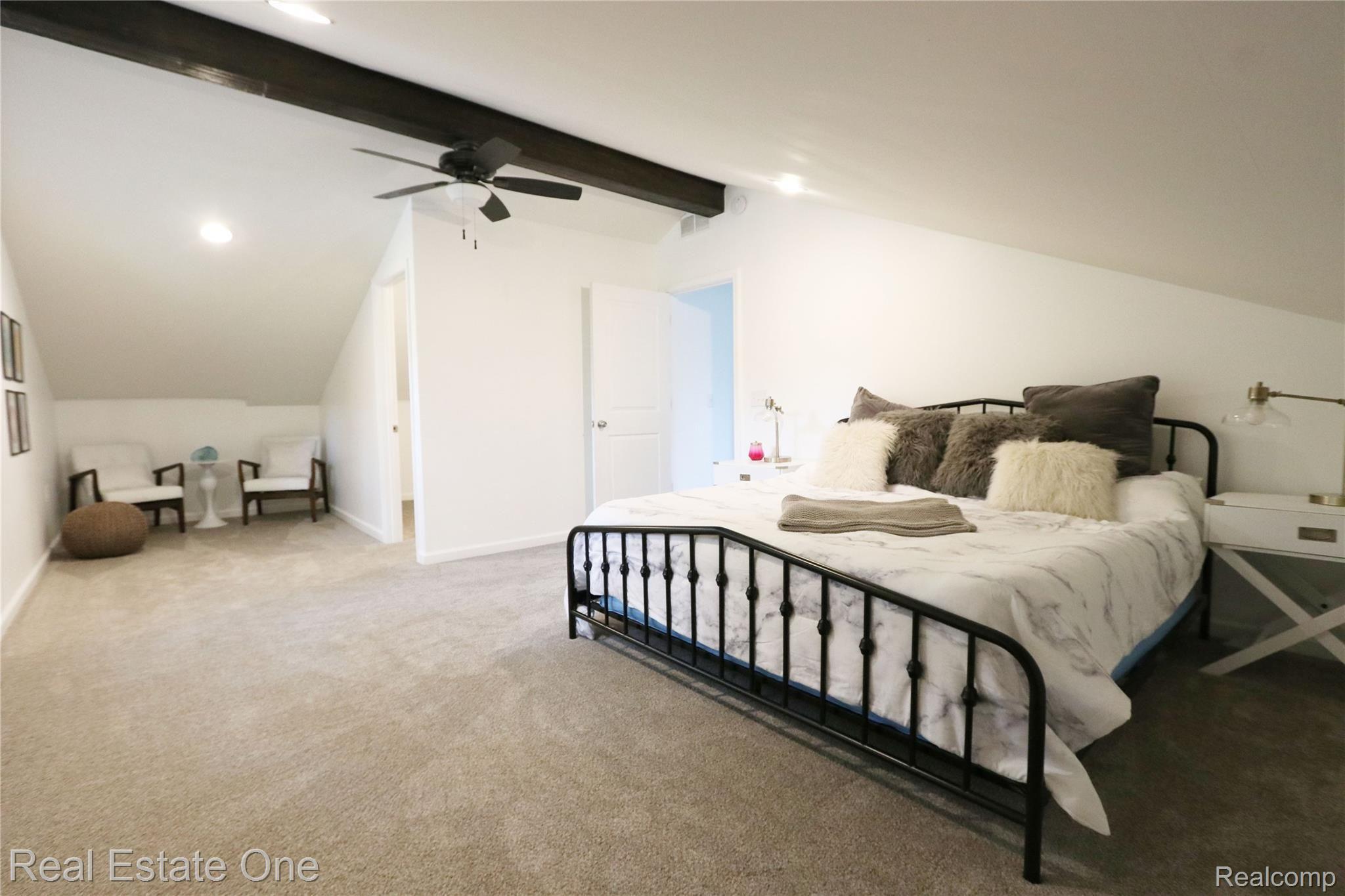 1809 Manse Road Waterford, MI 48328 - Photo 15 of 27 1809 - Master BR 1.jpg