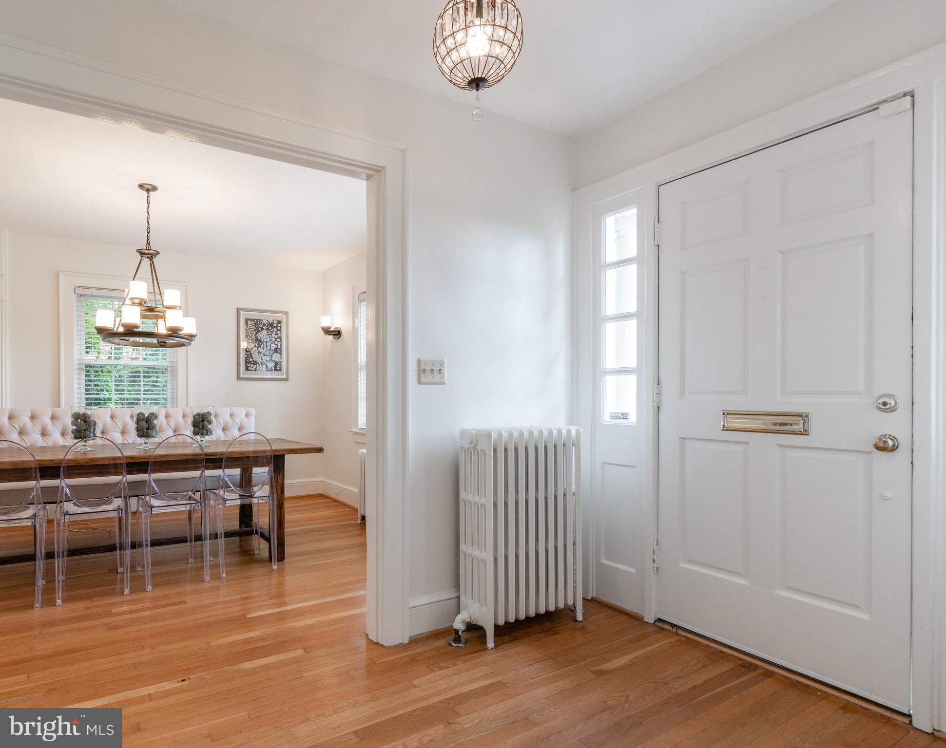 6036 Fort Hunt Road Alexandria, VA 22307 - Photo 11 of 52 Foyer View of Dining Room