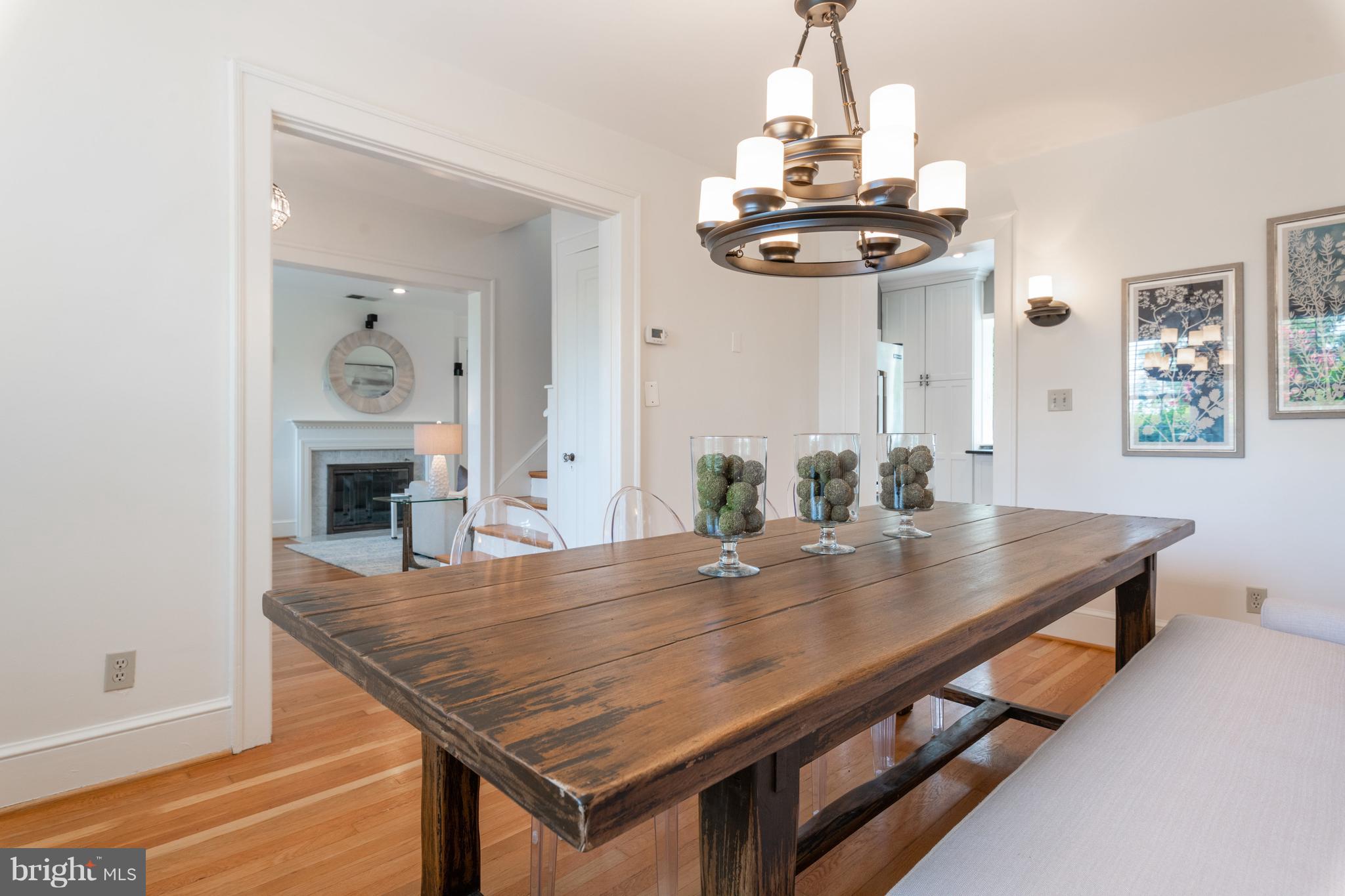 6036 Fort Hunt Road Alexandria, VA 22307 - Photo 13 of 52 Dining Room- another view