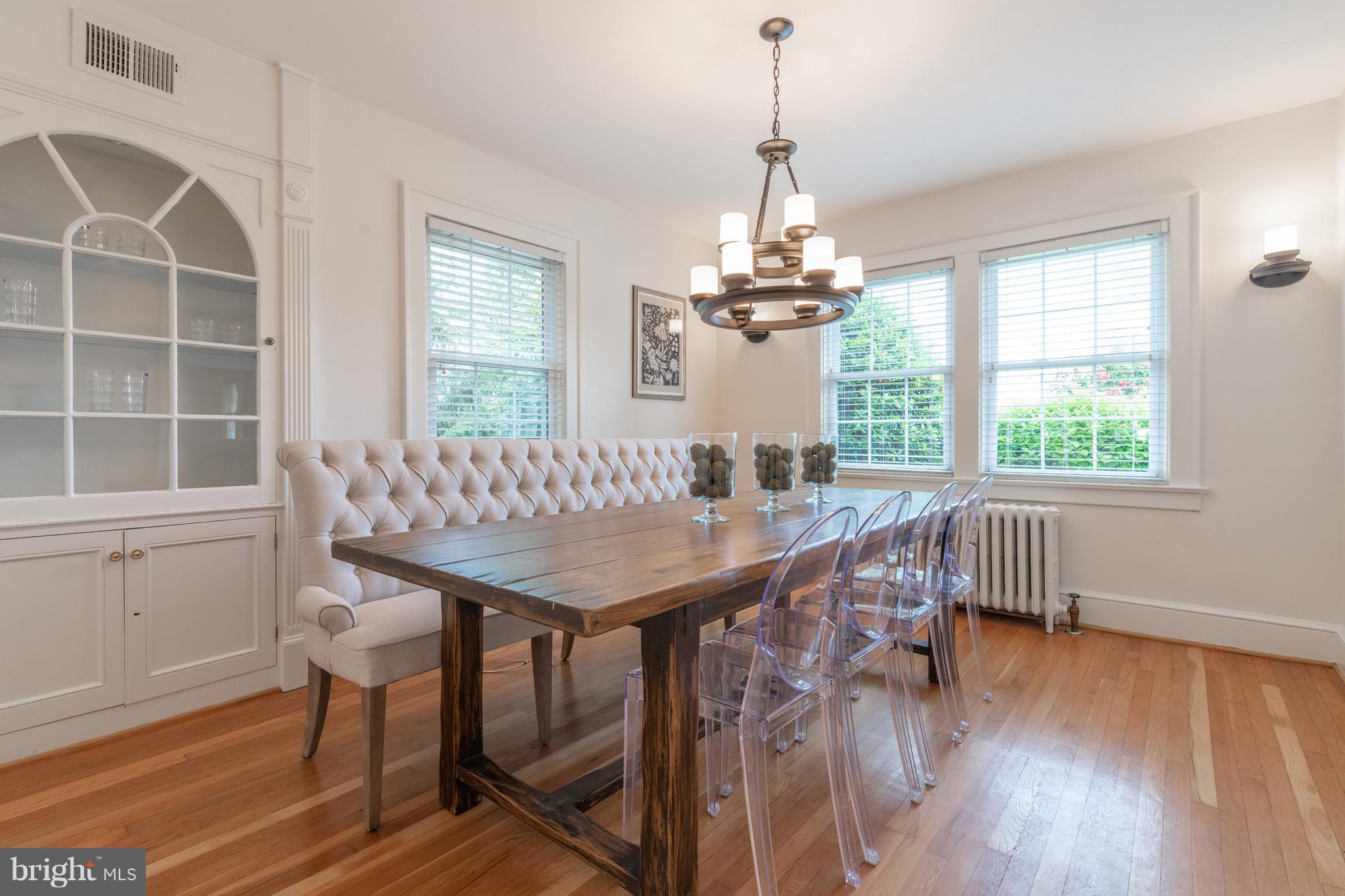 6036 Fort Hunt Road Alexandria, VA 22307 - Photo 3 of 52 Dining Room with custom built-in's