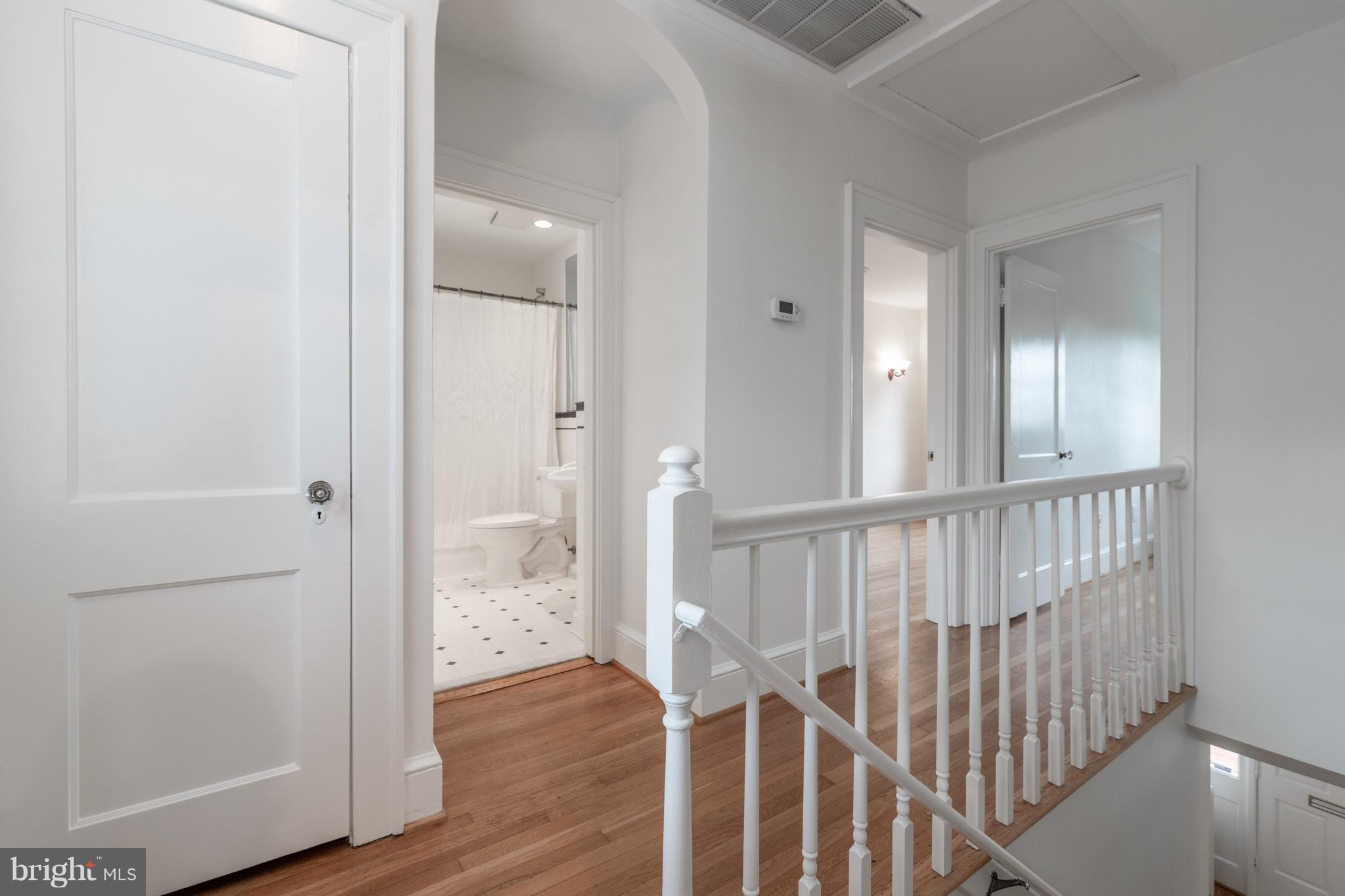 6036 Fort Hunt Road Alexandria, VA 22307 - Photo 21 of 52 Upper Hallway with storage closet