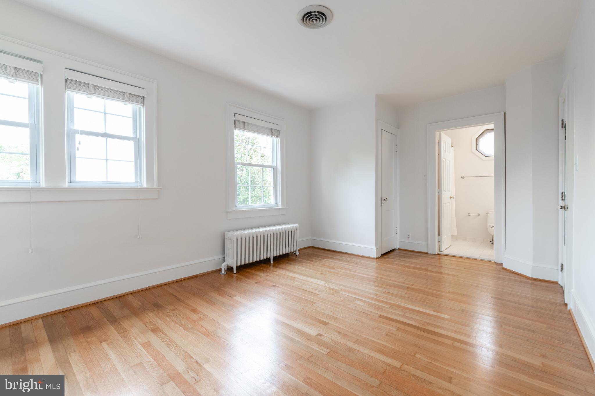 6036 Fort Hunt Road Alexandria, VA 22307 - Photo 23 of 52 Master Bedroom with en suite bath
