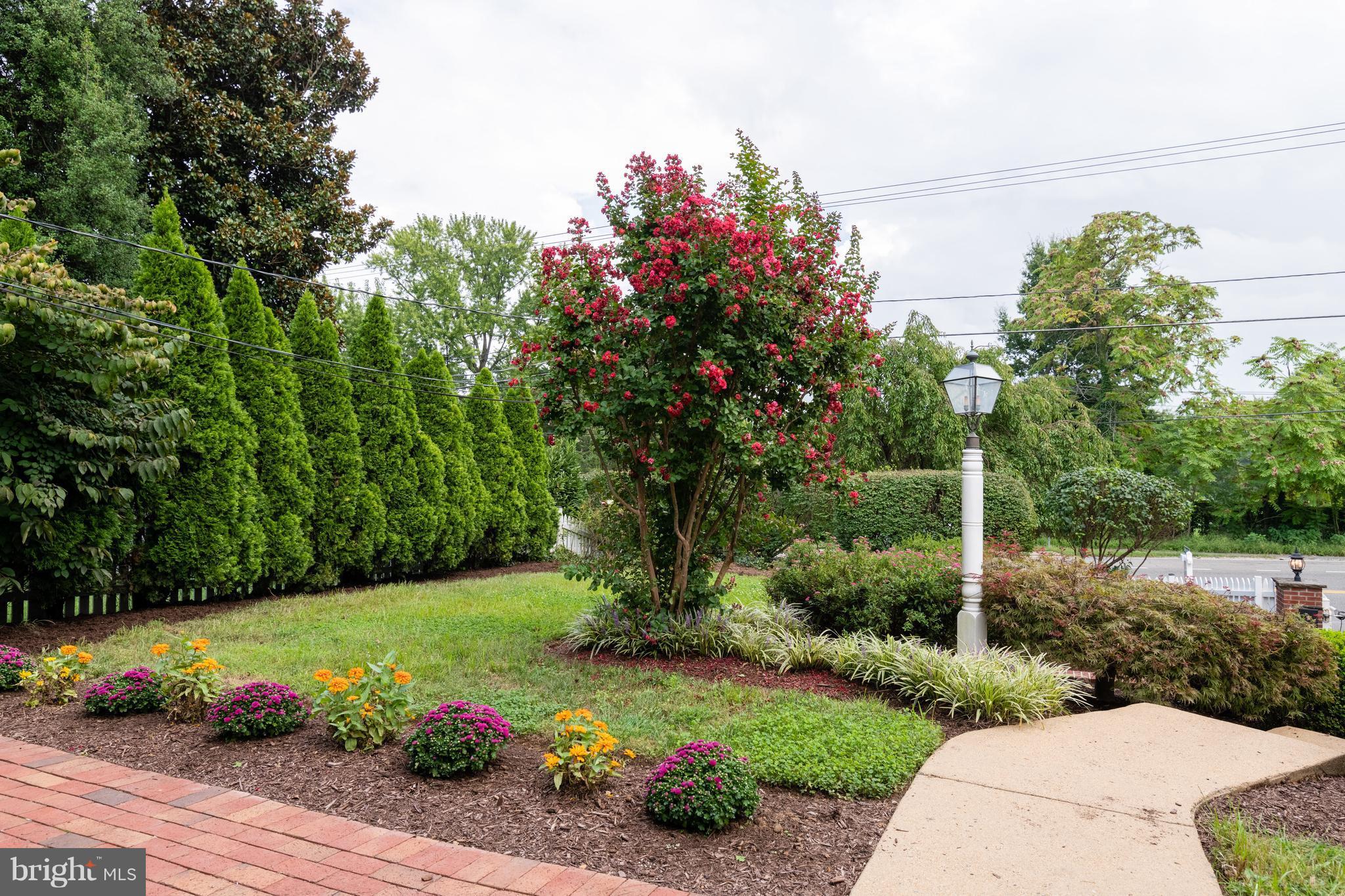 6036 Fort Hunt Road Alexandria, VA 22307 - Photo 5 of 52 Exterior (Front)