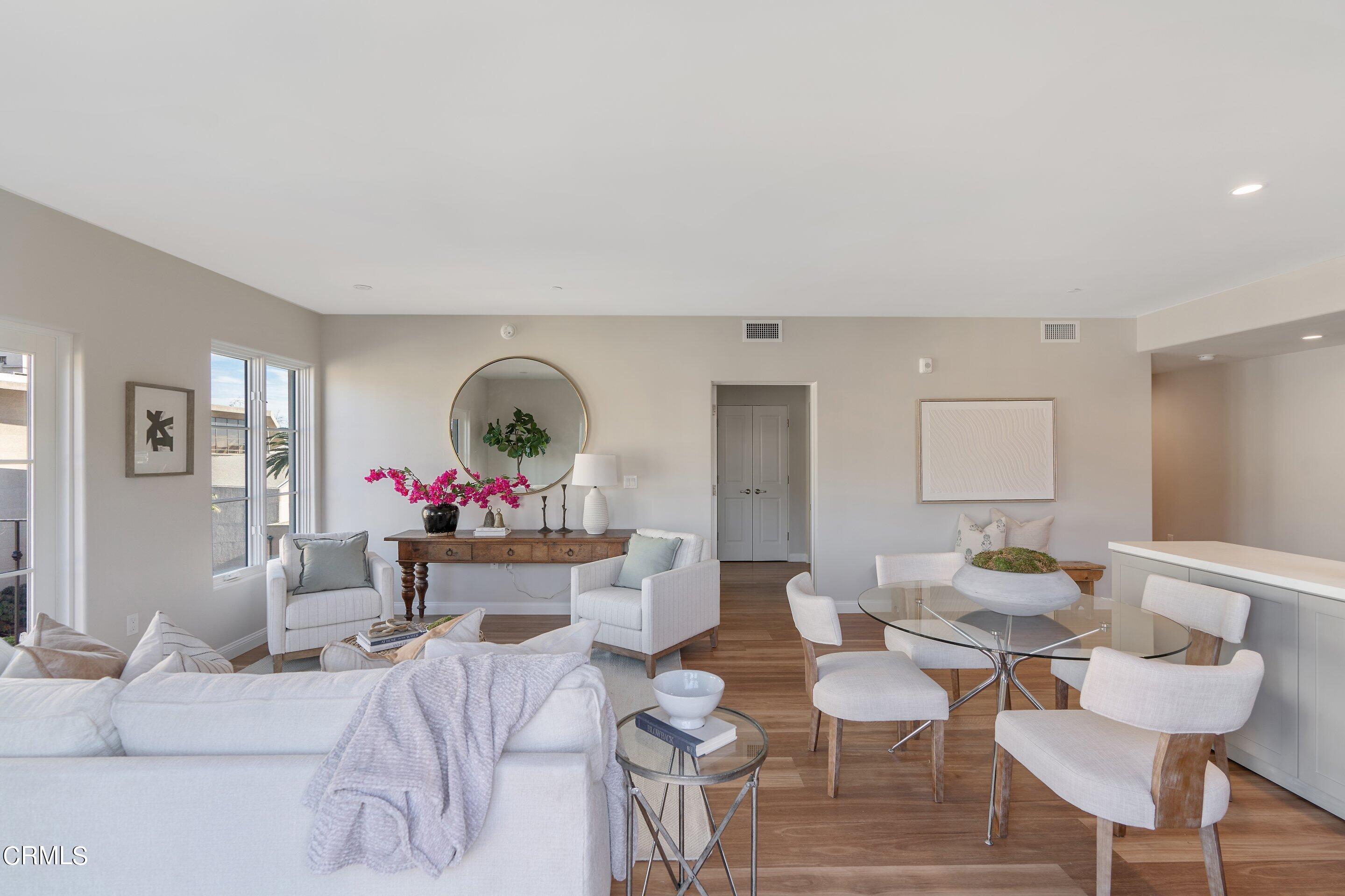 88 North Oakland Avenue, Unit 504 Pasadena, CA 91101 - Photo 32 of 46 a living room with furniture
