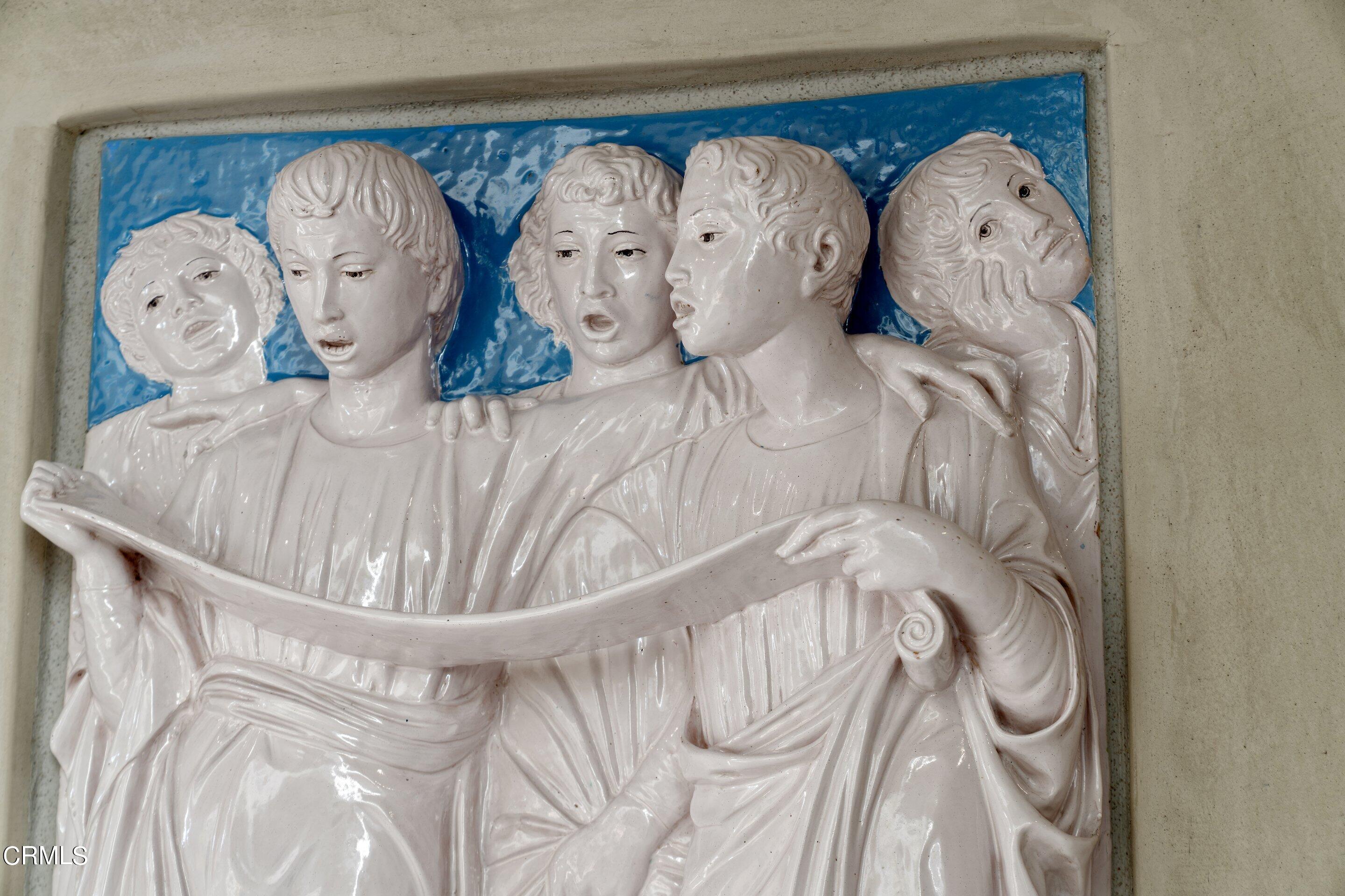 88 North Oakland Avenue, Unit 504 Pasadena, CA 91101 - Photo 45 of 46 a floor view with two painting on the wall and a large mirror