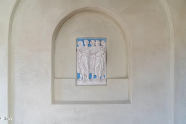 a view of a house with entertaining space