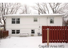 133 Nottingham Road Springfield, IL 62704 - Photo 2 of 19