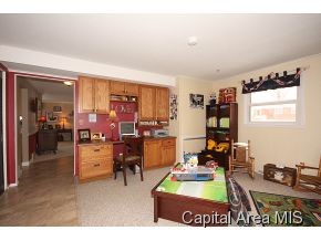 133 Nottingham Road Springfield, IL 62704 - Photo 8 of 19