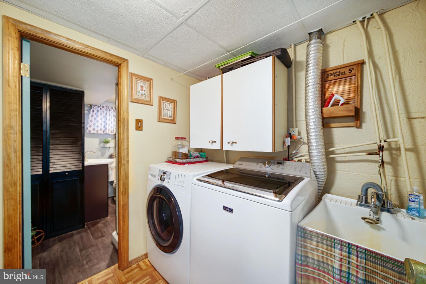 12482 Balston Road Philadelphia, PA 19154 - Photo 22 of 30 a bathroom with a sink a toilet and a mirror