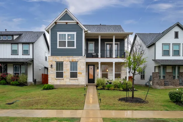 $2,100 | 236 Travis Lane, Liberty Hill, TX 78642