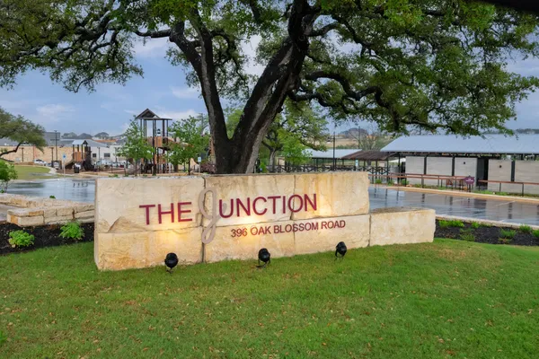 $2,100 | 236 Travis Lane, Liberty Hill, TX 78642
