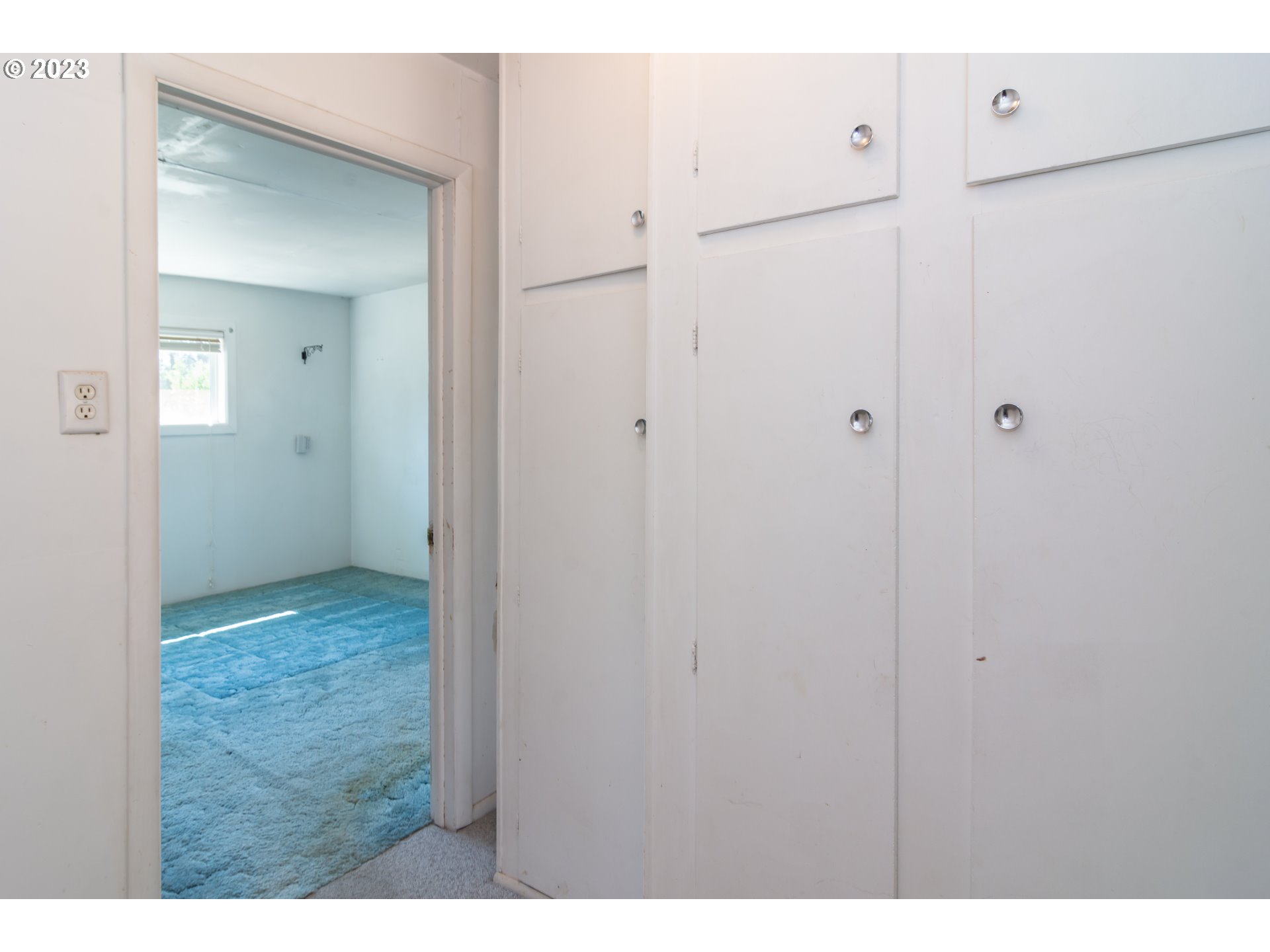 959 Doerner Road Roseburg, OR 97471 - Photo 29 of 40 a view of an empty room