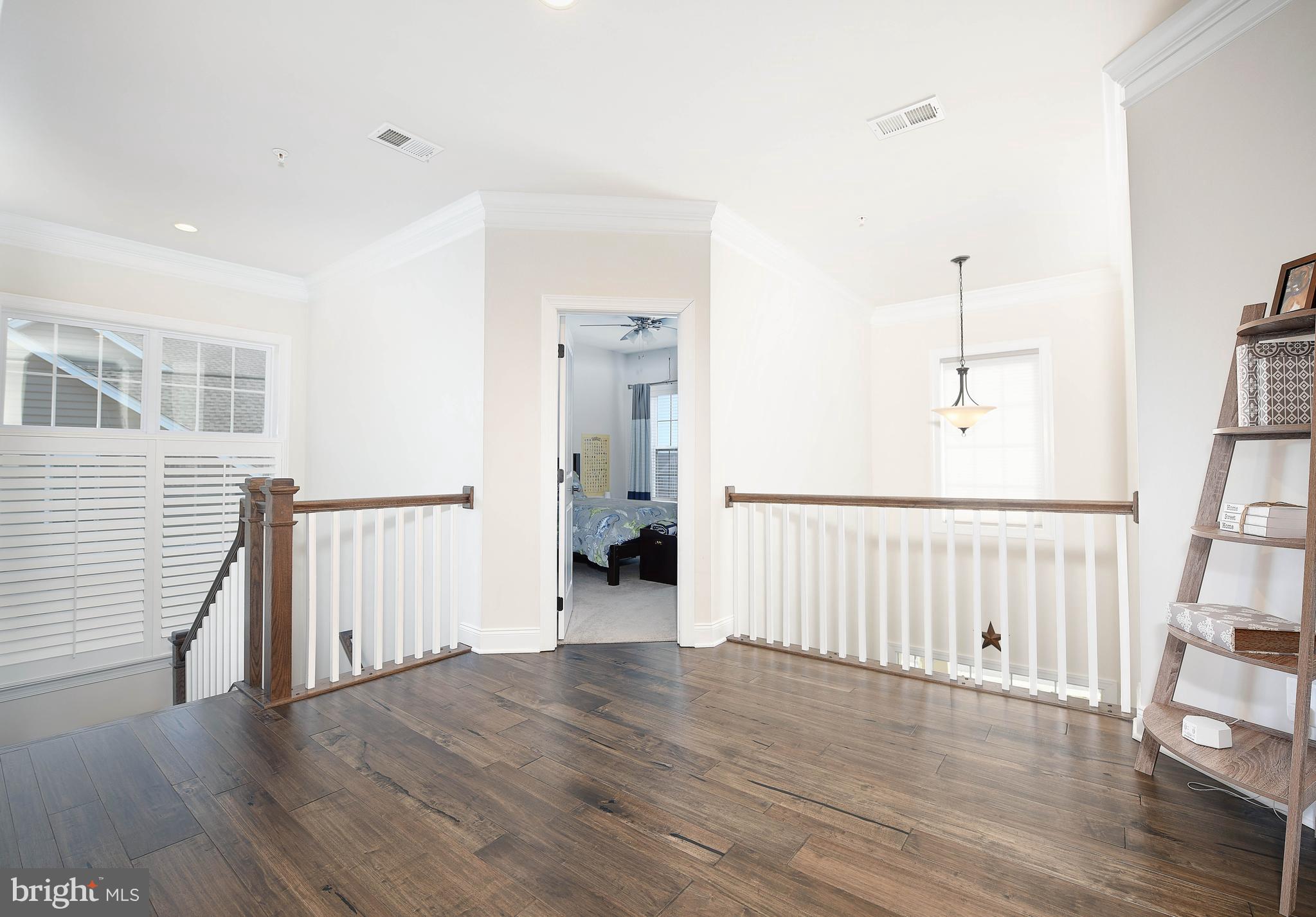738 Dowers Road Abingdon, MD 21009 - Photo 27 of 50 Upper level Foyer with hardwood