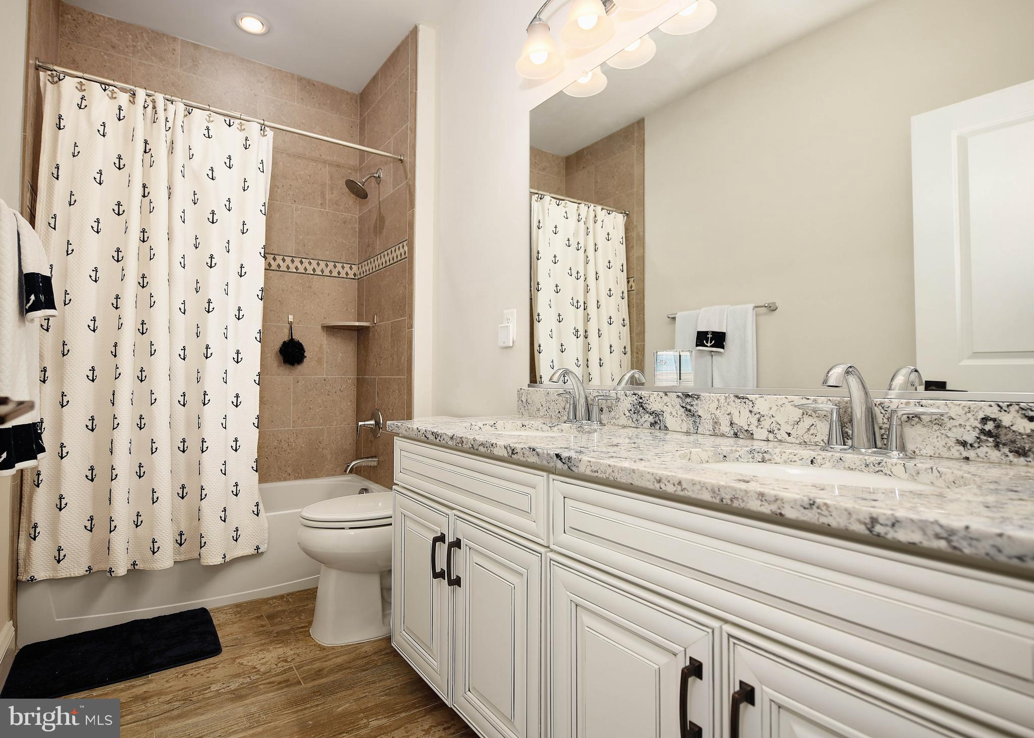 738 Dowers Road Abingdon, MD 21009 - Photo 40 of 50 Upper level hall bath with granite countertop
