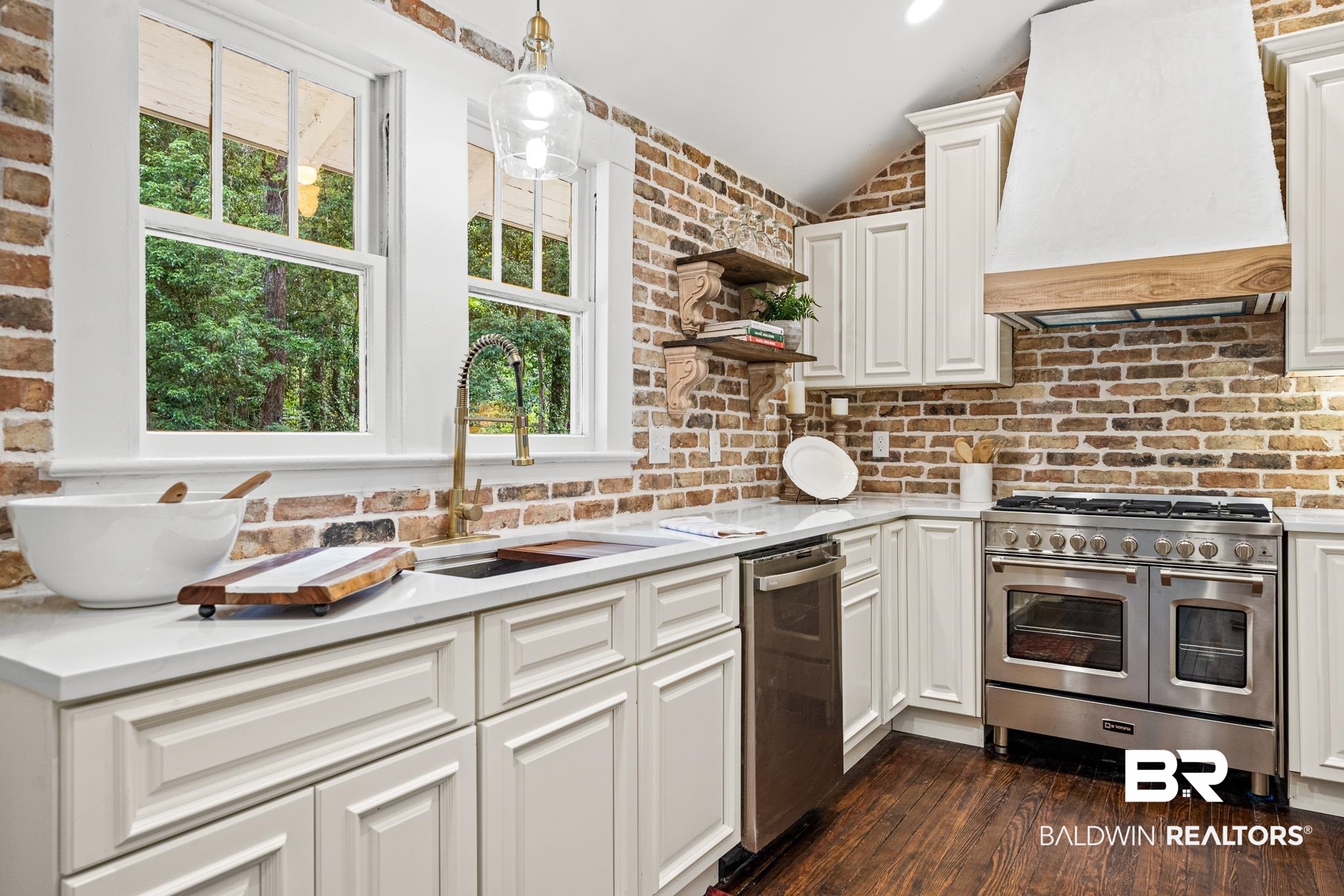 503 Oak Ridge Court West Daphne, AL 36526 - Photo 16 of 41 Kitchen