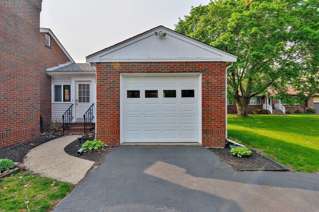 106 Mishawum Road Woburn, MA 01801 - Photo 39 of 42 Gallery Image 39
