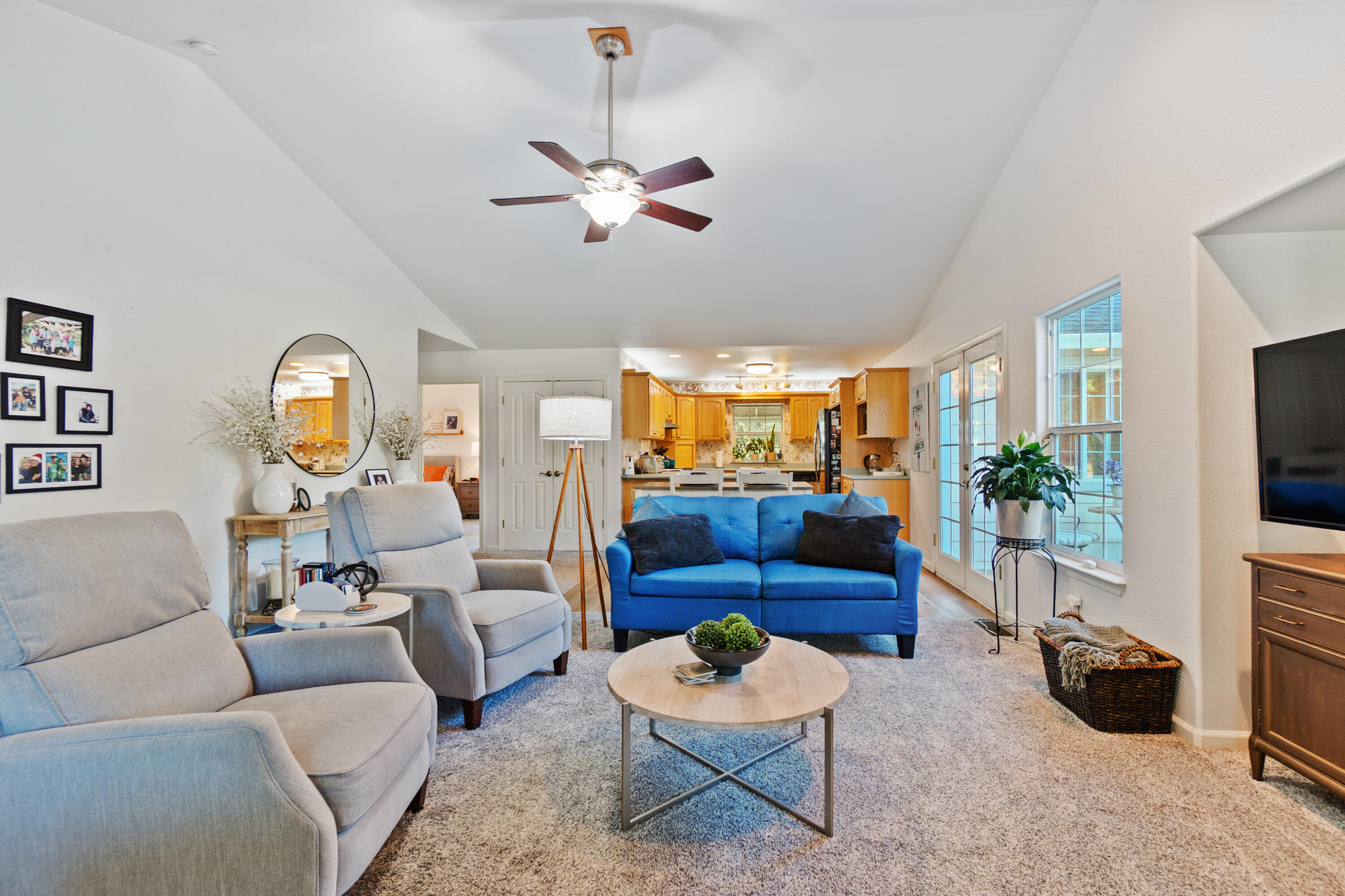 19962 Welcome Way Redding, CA 96002 - Photo 13 of 96 Main Home