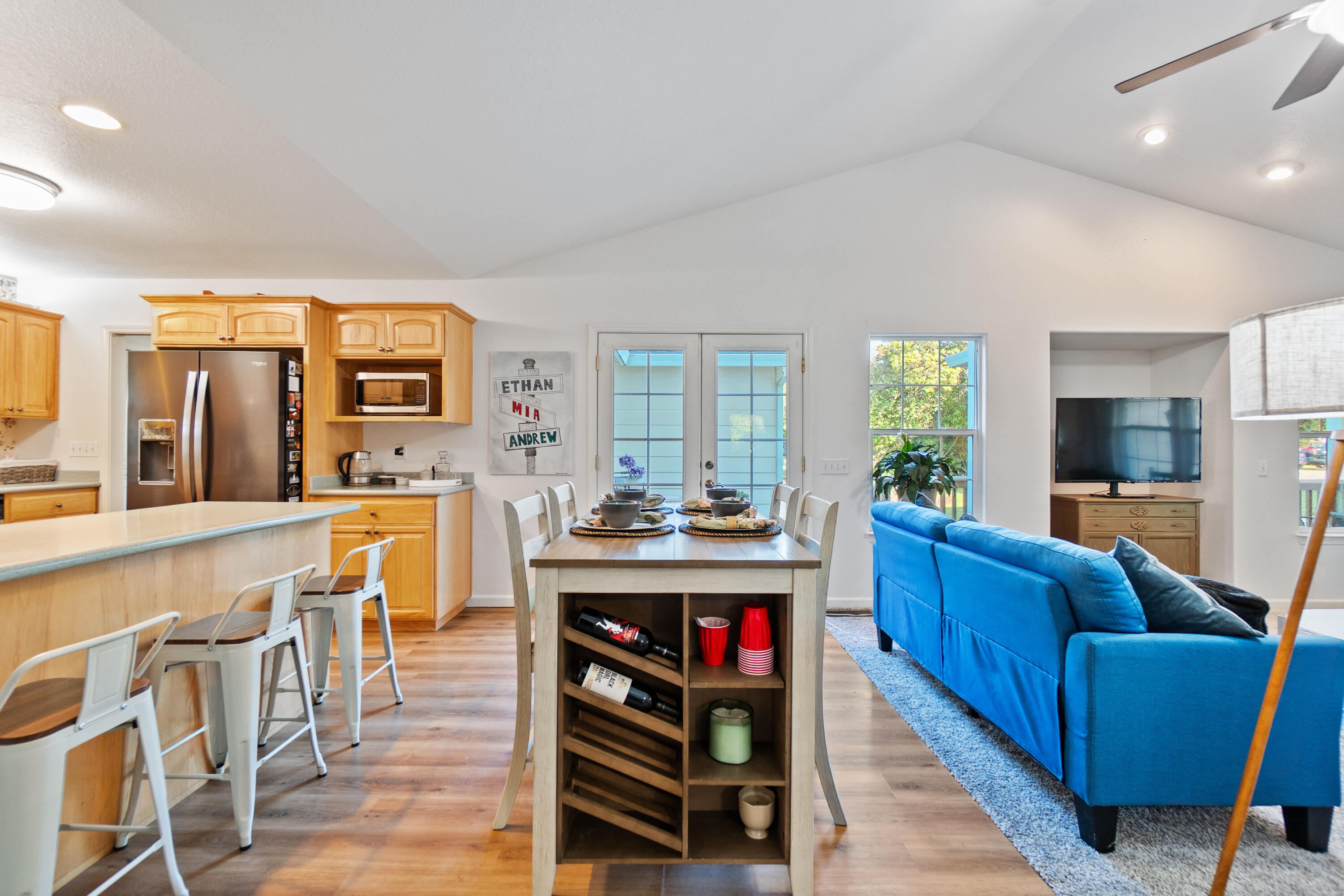 19962 Welcome Way Redding, CA 96002 - Photo 17 of 96 Main Home