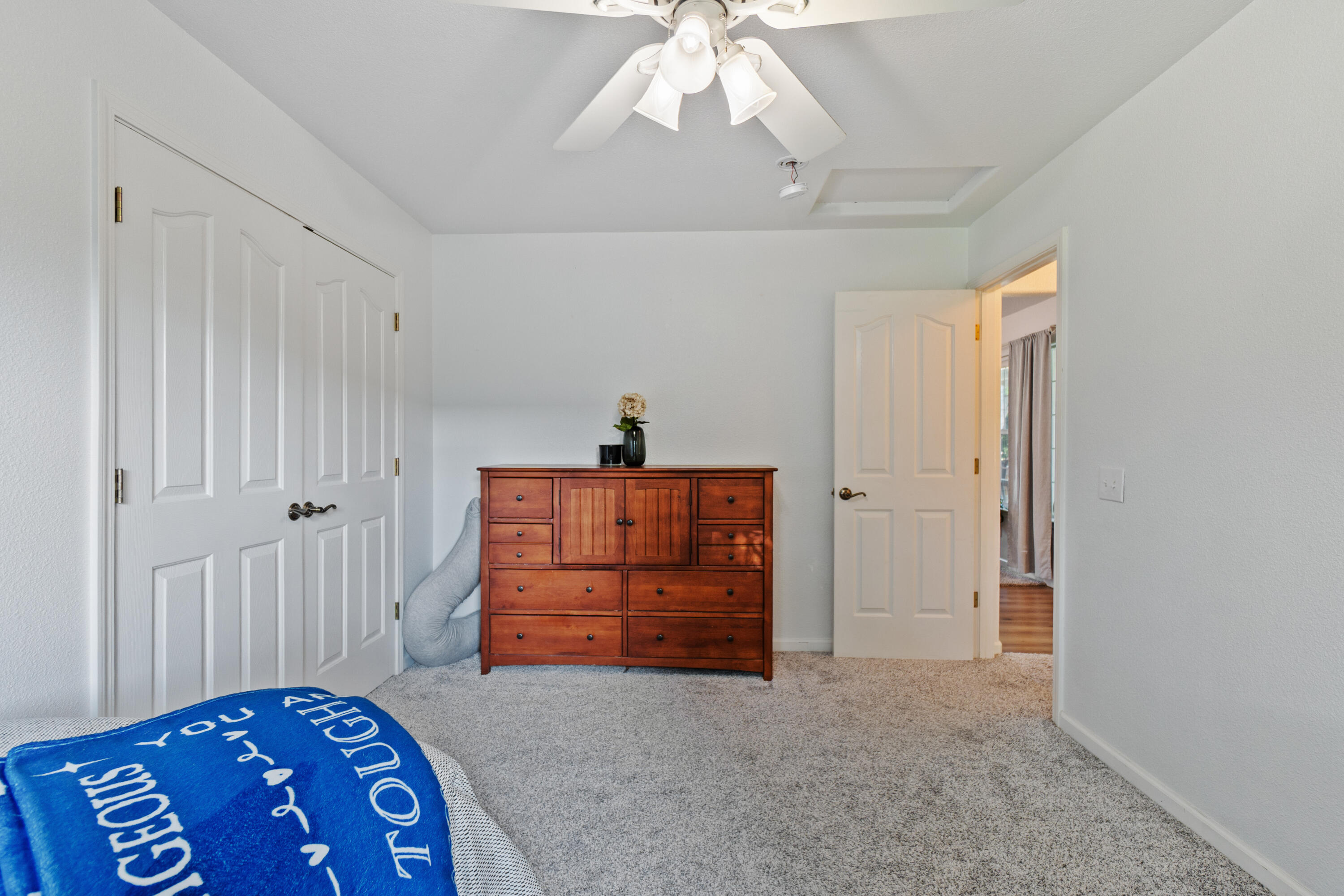 19962 Welcome Way Redding, CA 96002 - Photo 34 of 96 Guest Bedroom