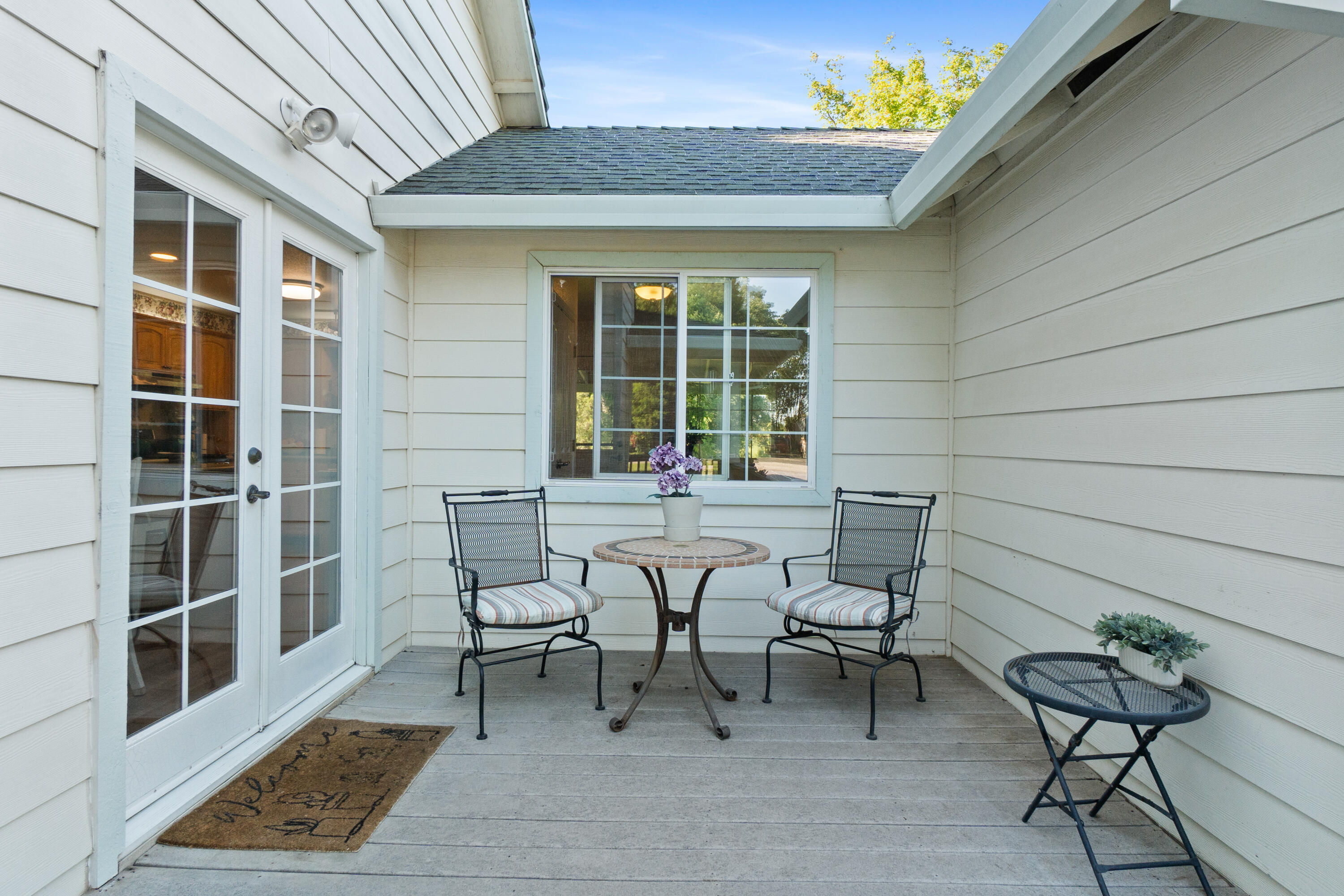 19962 Welcome Way Redding, CA 96002 - Photo 39 of 96 come and relax!