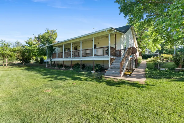 $650,000 | 19962 Welcome Way, Redding, CA 96002