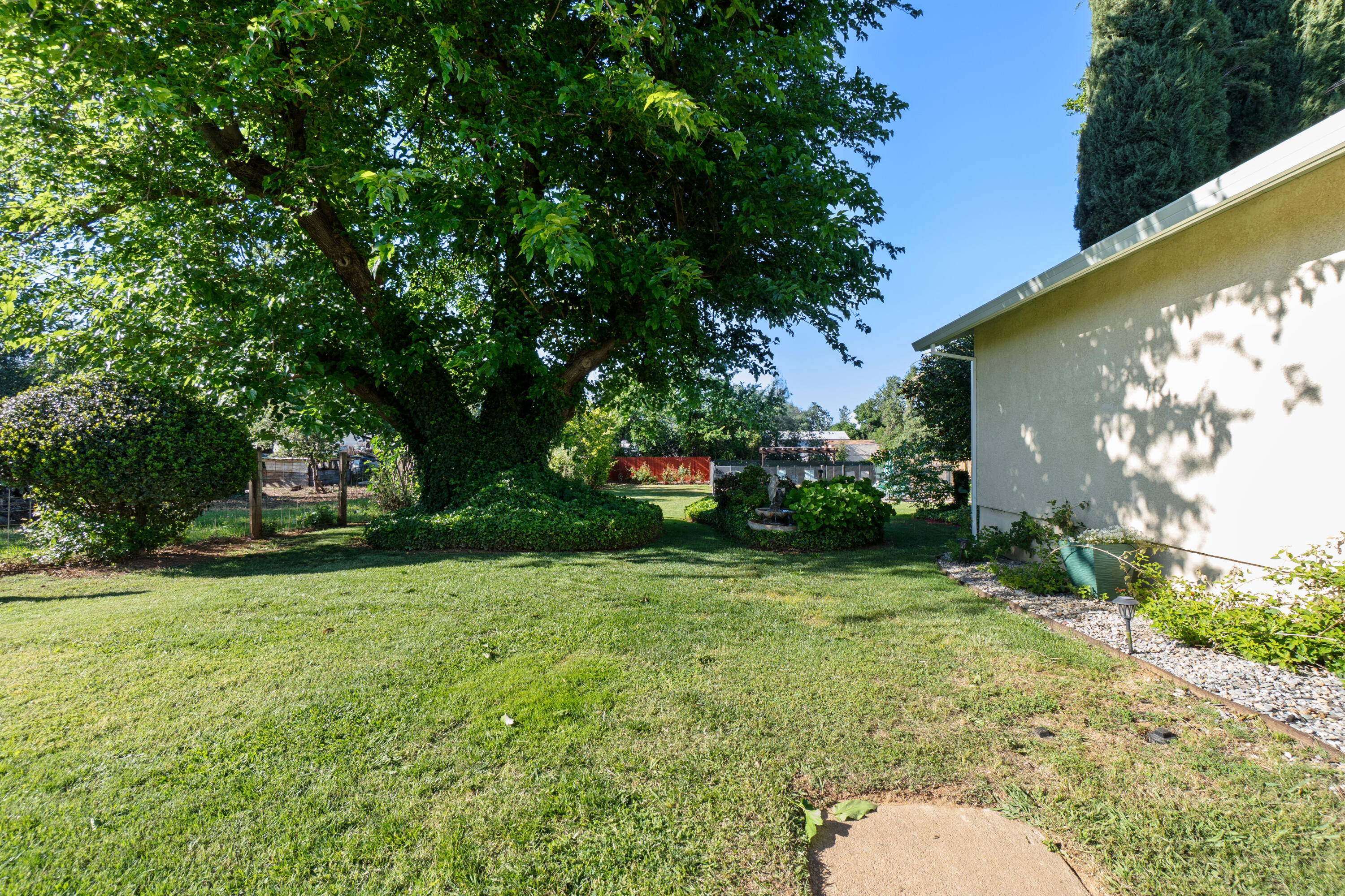 19962 Welcome Way Redding, CA 96002 - Photo 55 of 96 property