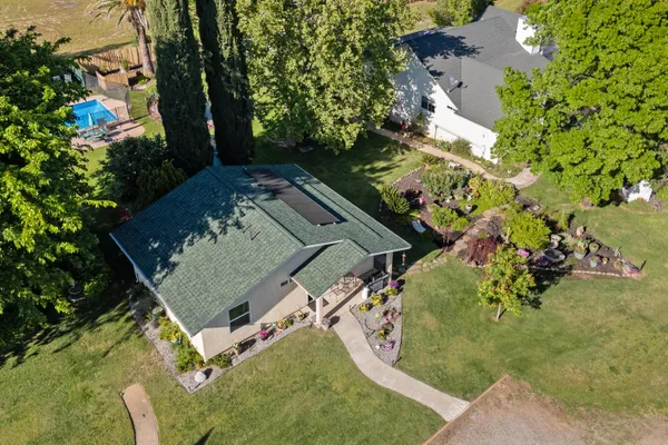 $650,000 | 19962 Welcome Way, Redding, CA 96002