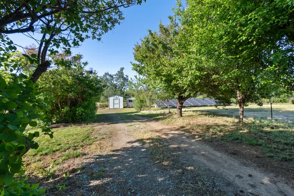 $650,000 | 19962 Welcome Way, Redding, CA 96002
