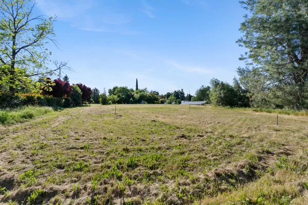 $650,000 | 19962 Welcome Way, Redding, CA 96002