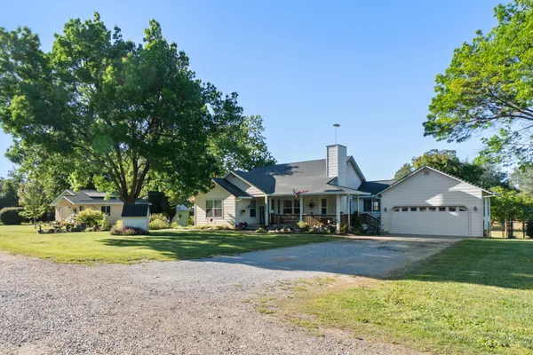 $650,000 | 19962 Welcome Way, Redding, CA 96002