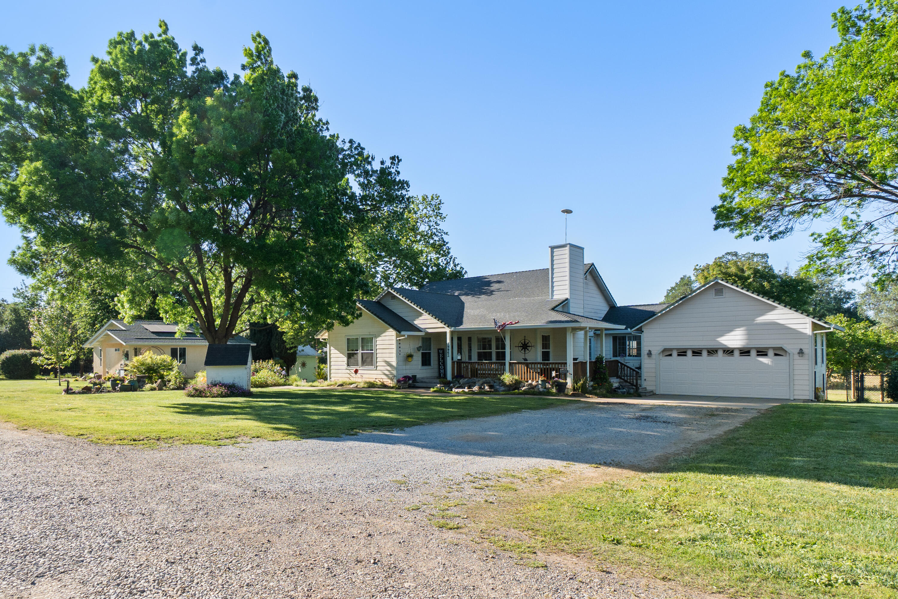 19962 Welcome Way Redding, CA 96002 - Photo 9 of 96 Main Home