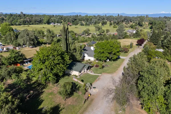 $650,000 | 19962 Welcome Way, Redding, CA 96002