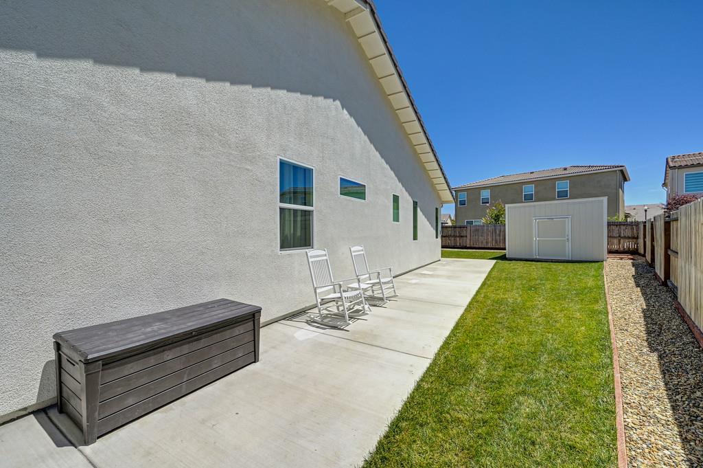 8229 Poppy Rdg Circle Elk Grove, CA 95757 - Photo 57 of 75
