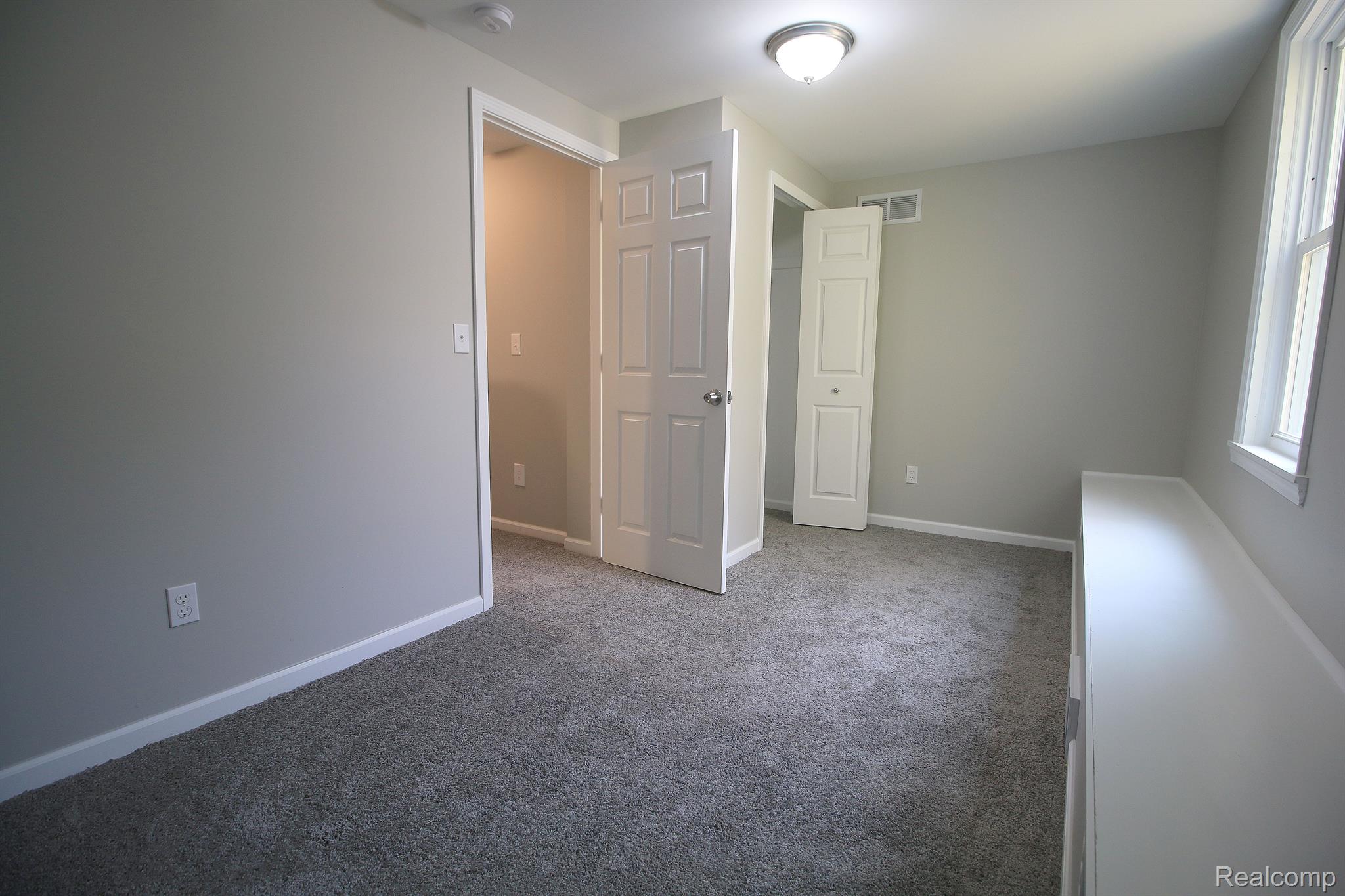 17455 Common Road Roseville, MI 48066 - Photo 14 of 17 Bedroom #