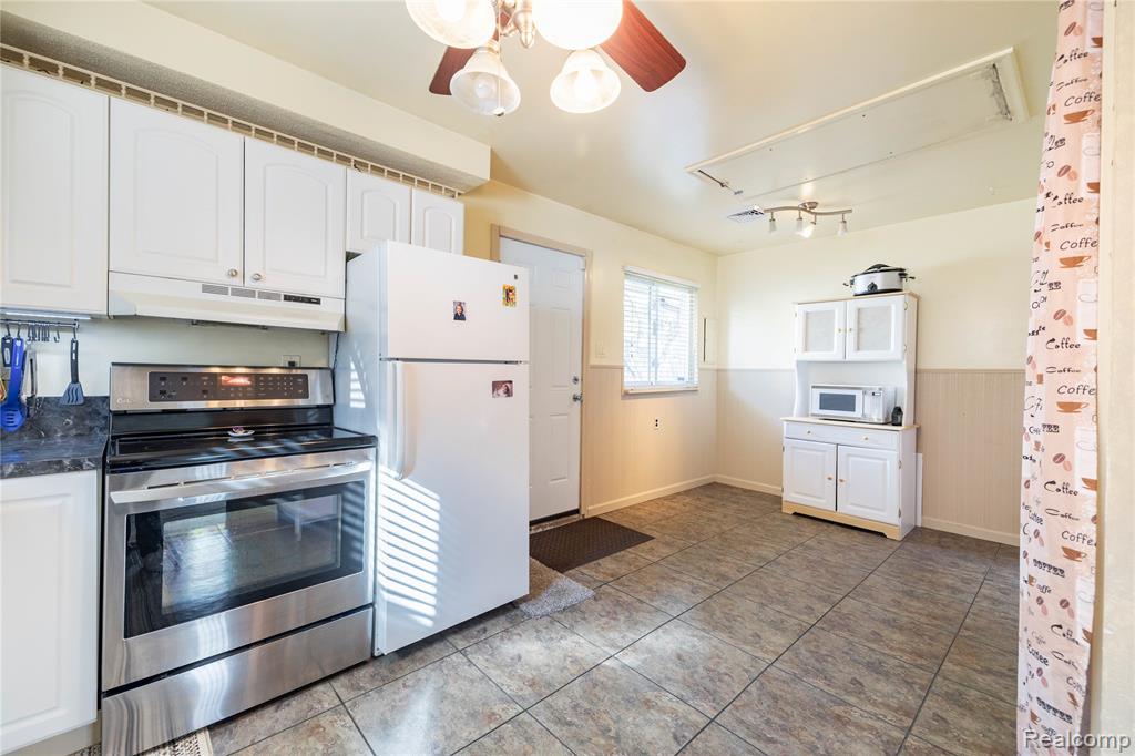 20812 Wick Road Taylor, MI 48180 - Photo 9 of 31 Gallery Image 9