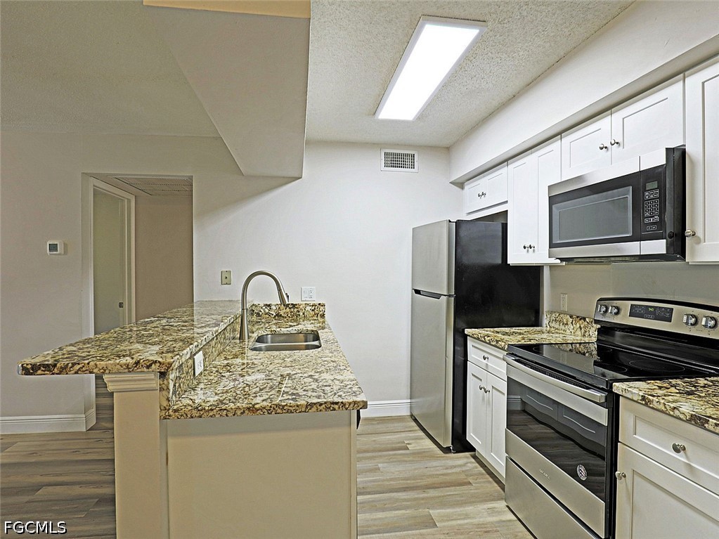5305 Summerlin Road, Unit 506 Fort Myers, FL 33919 - Photo 3 of 14